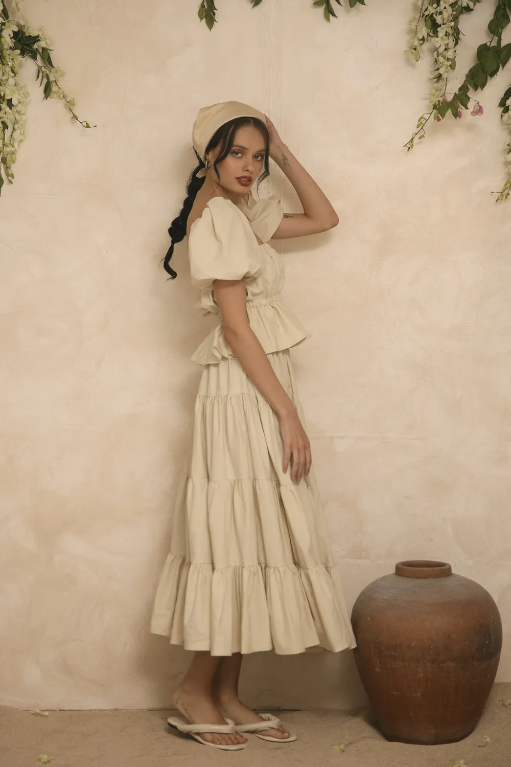 ALBA SET Balloon Sleeve Gartered Top with Four-Layer Midi Skirt (Beige Linen)