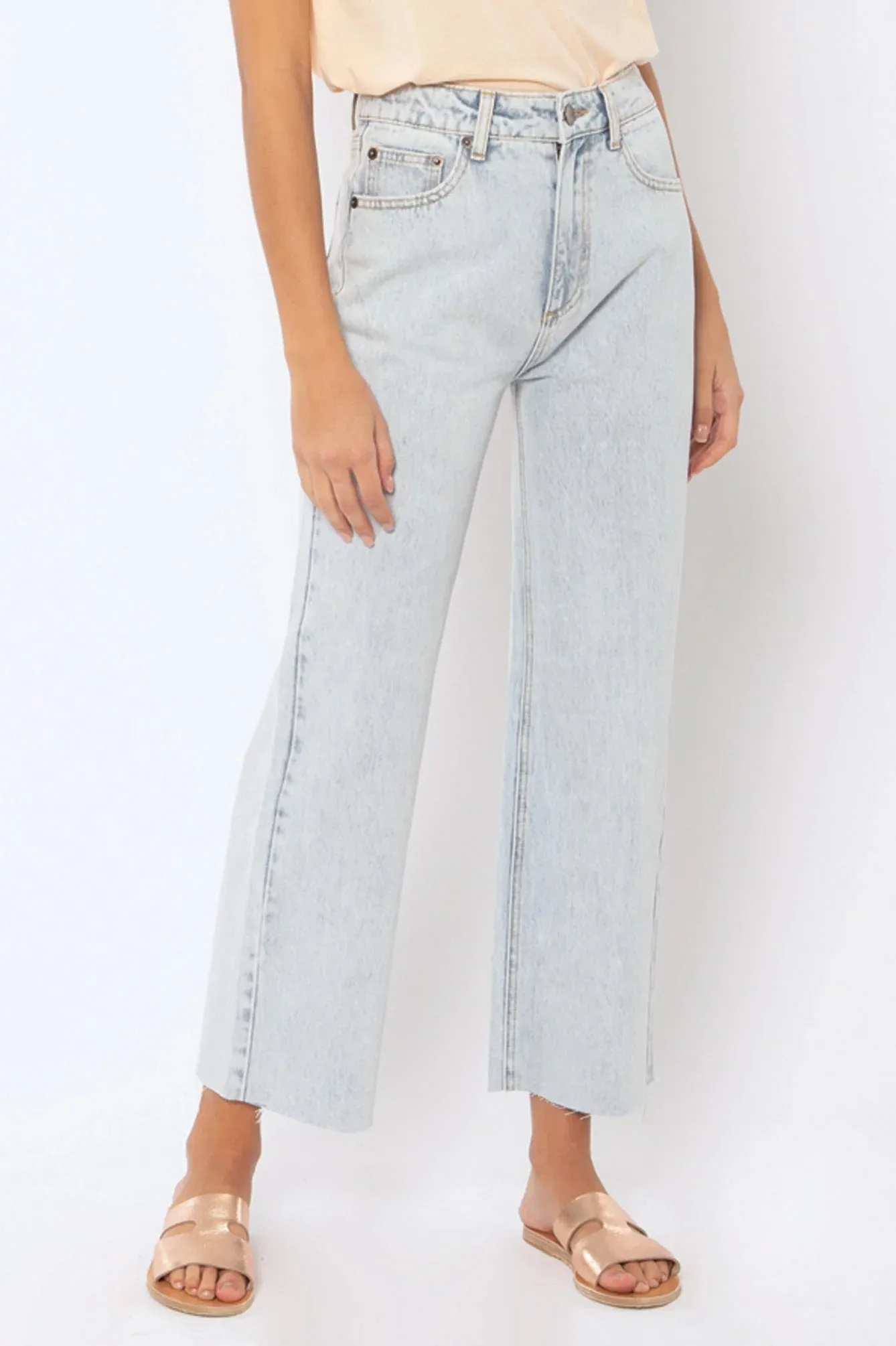 Amuse Gabi Crop Flare Jean