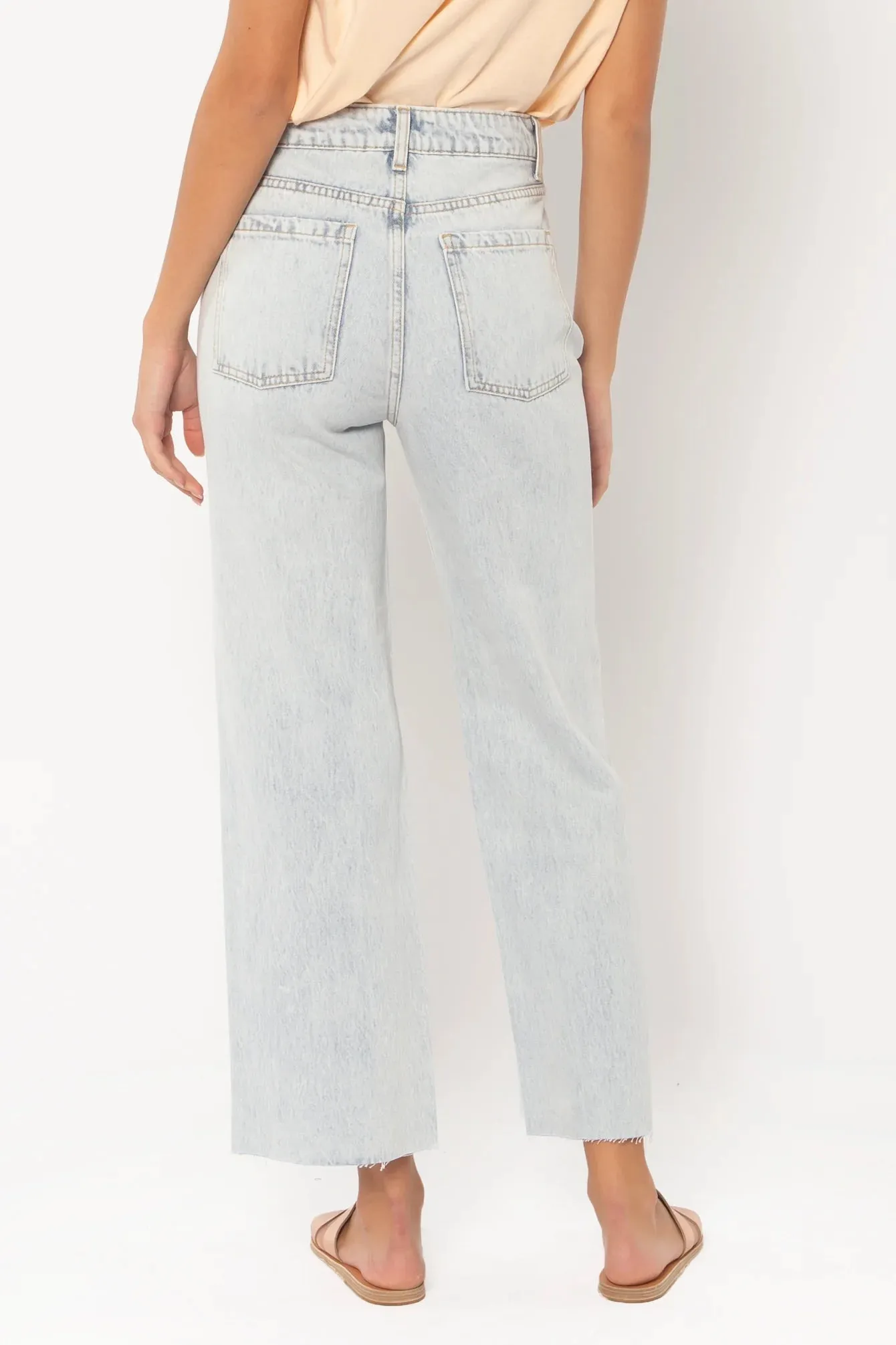Amuse Gabi Crop Flare Jean