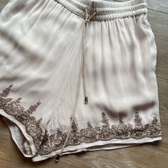 Anthropologie Maeve Cruise Embroidered Shorts