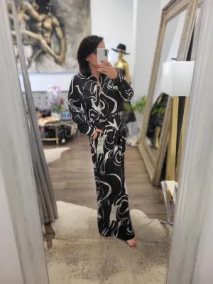BLACK AND WHITE SILKY SET OF PALAZZO PANTS AND CROPPED TOP