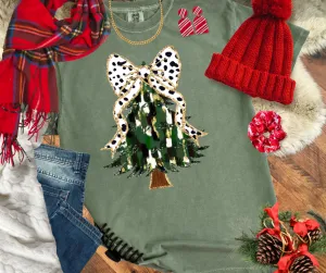 Brush Strokes Tree Coquette Christmas Bow Moss Tee