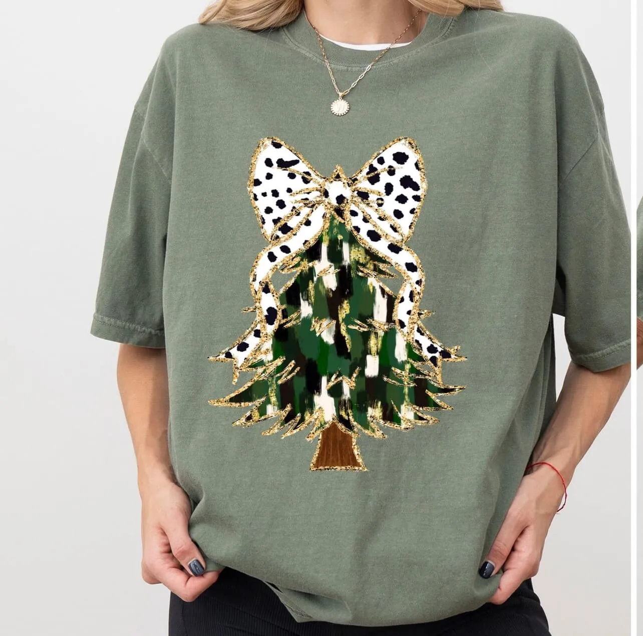 Brush Strokes Tree Coquette Christmas Bow Moss Tee