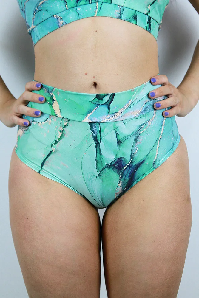 Celestial Mid Waisted BRAZIL Scrunch Bum Shorts – APPLE | Pole Wear
