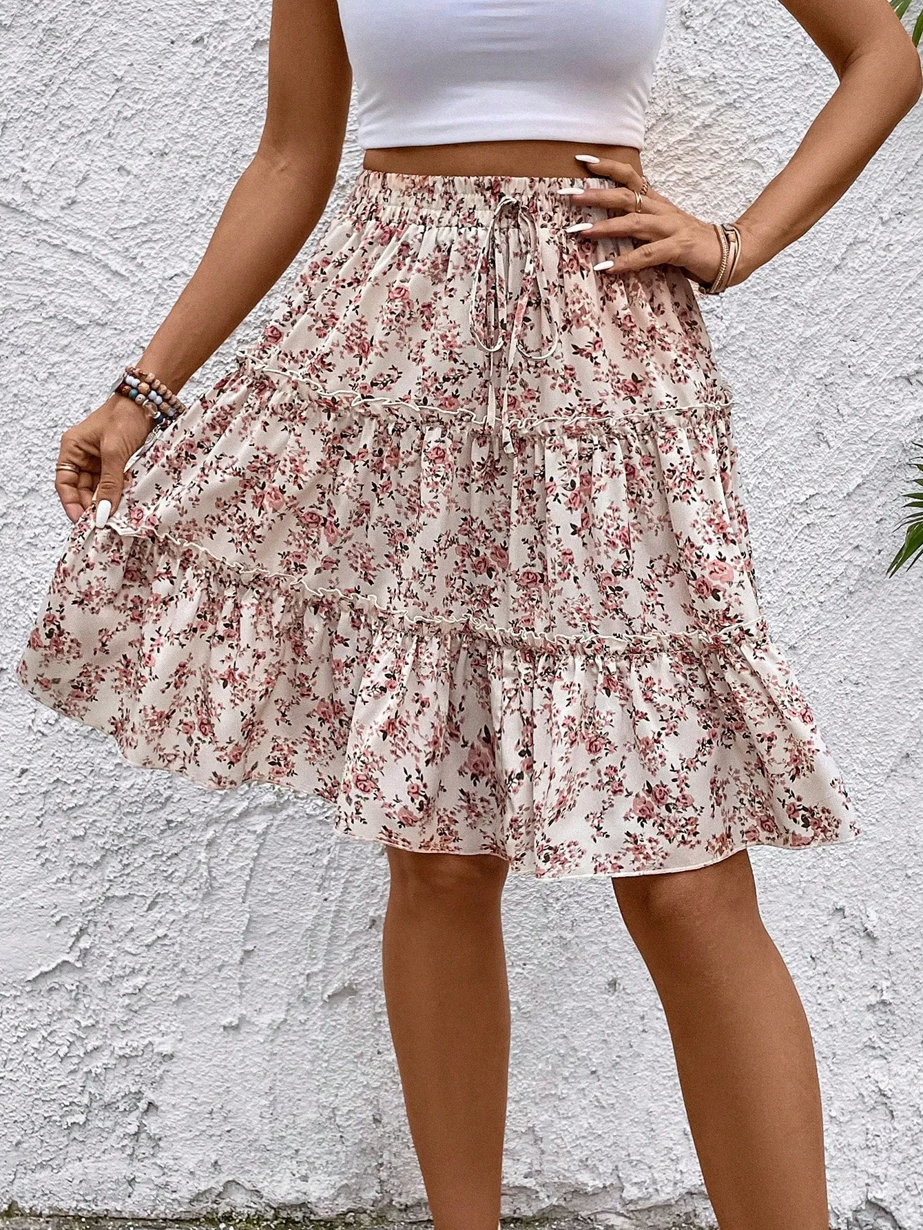 Cherry Vibes: Minifalda Floral con Volantes para Mujer en CR 🌸