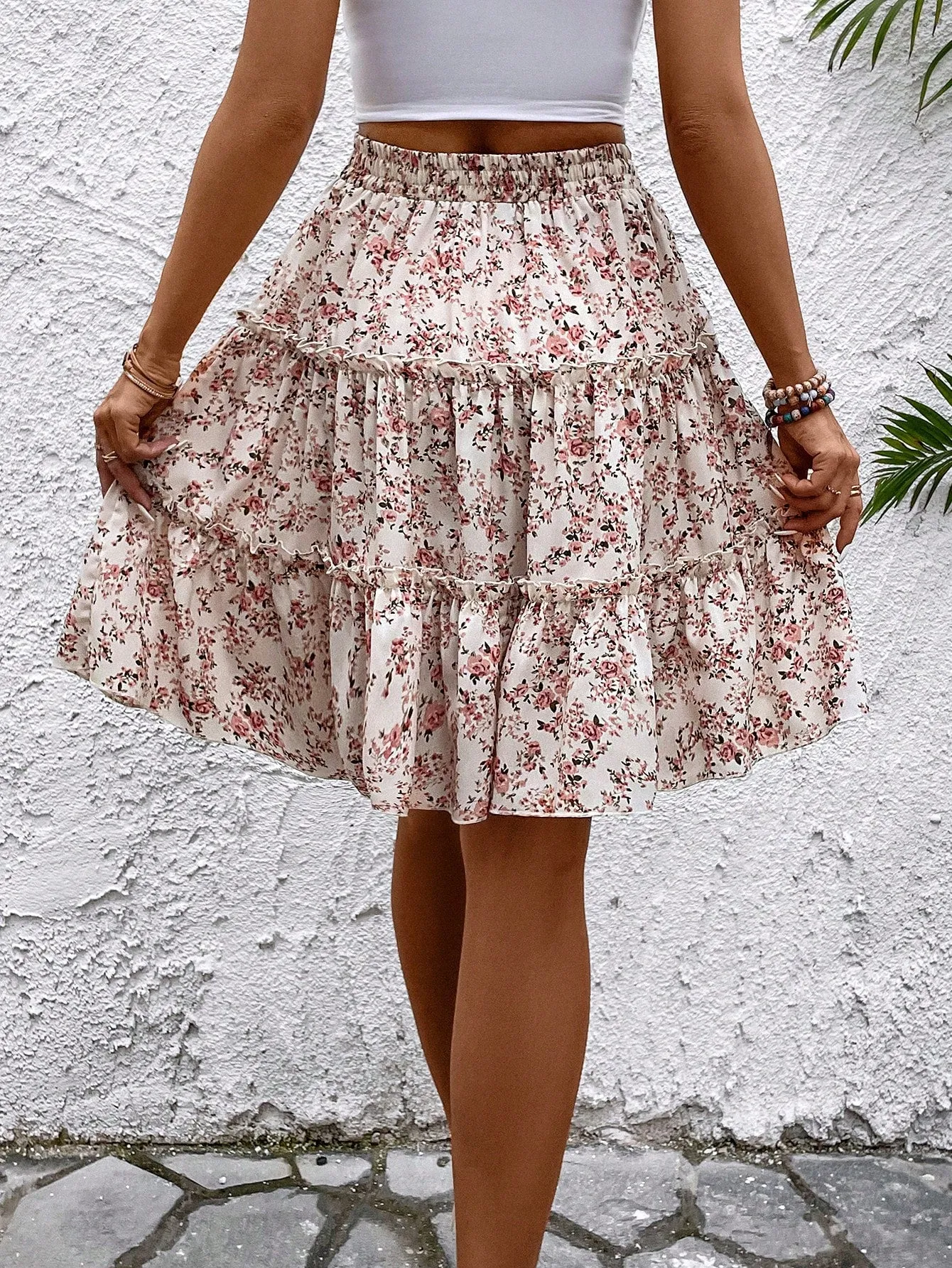 Cherry Vibes: Minifalda Floral con Volantes para Mujer en CR 🌸