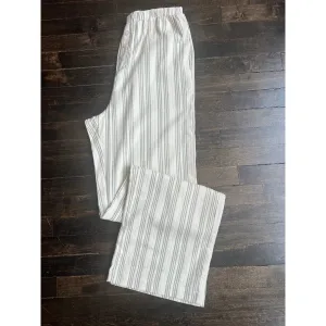 Coastal Stride Pants
