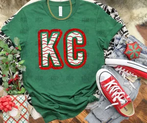 Faux Glitter Christmas Cake KC Letters 2024 Design - Red Outer Glitter - GREEN TEE