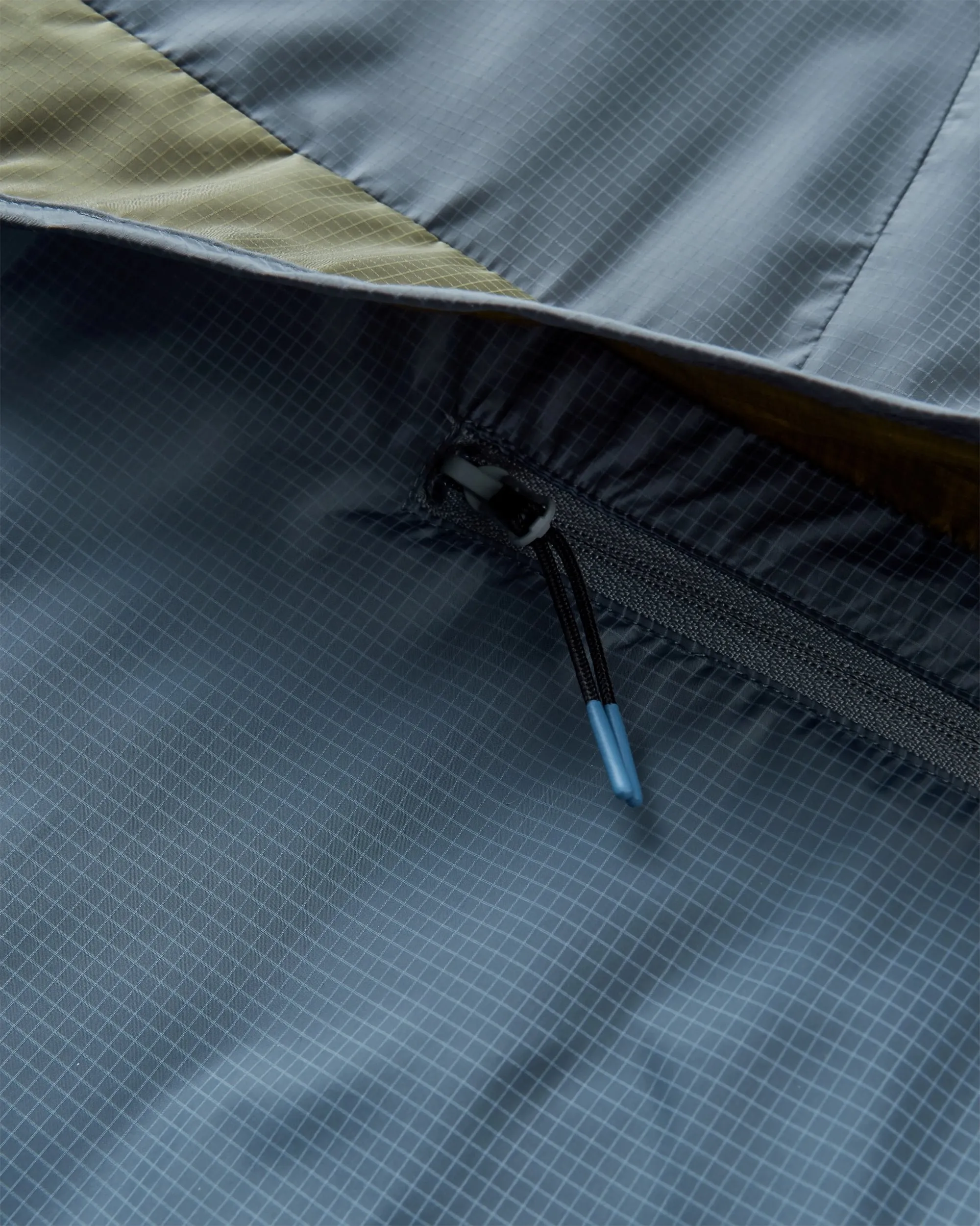 Gusto Recycled Windshell Anorak - Charcoal/Storm Grey