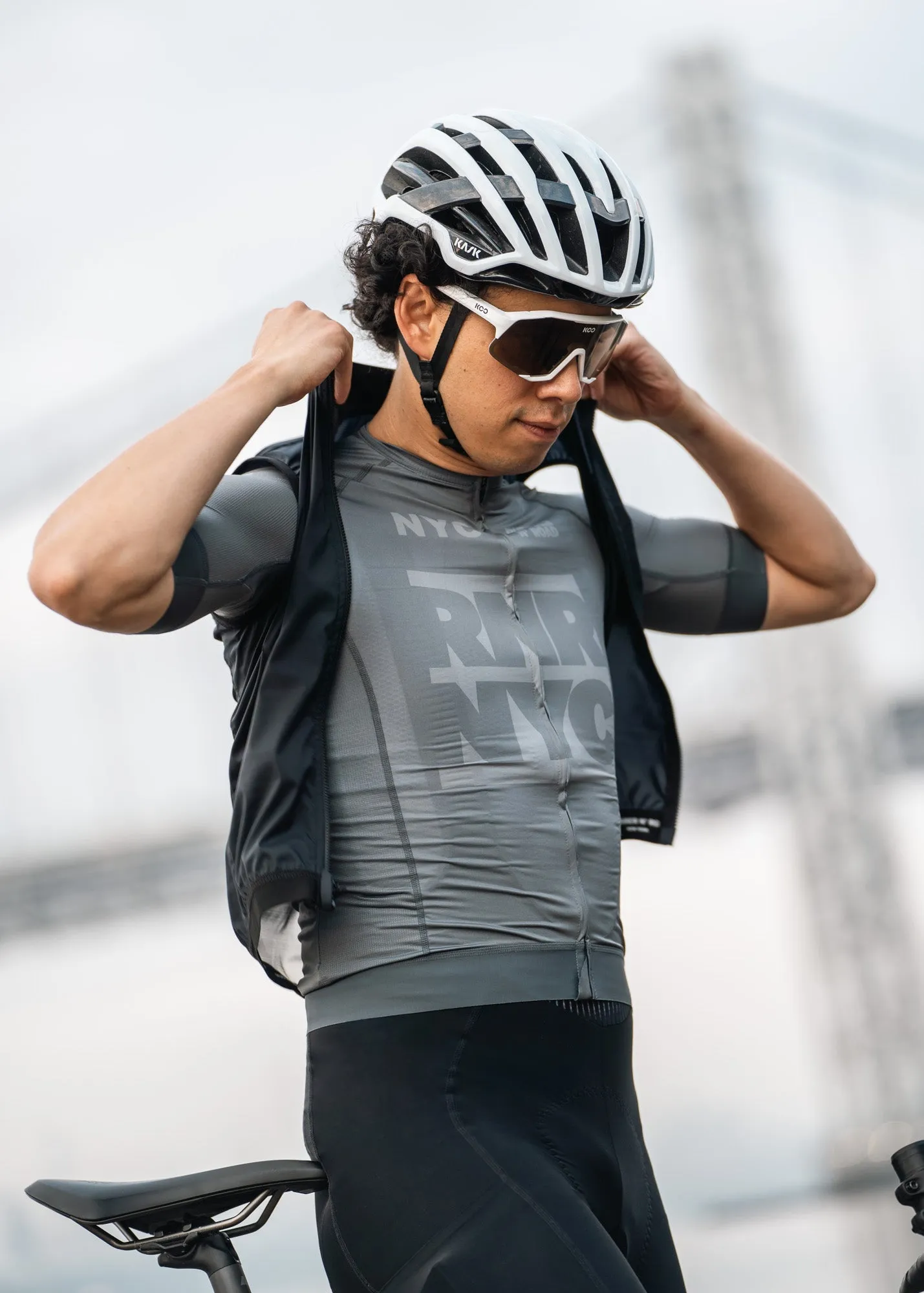 Helium Wind Vest