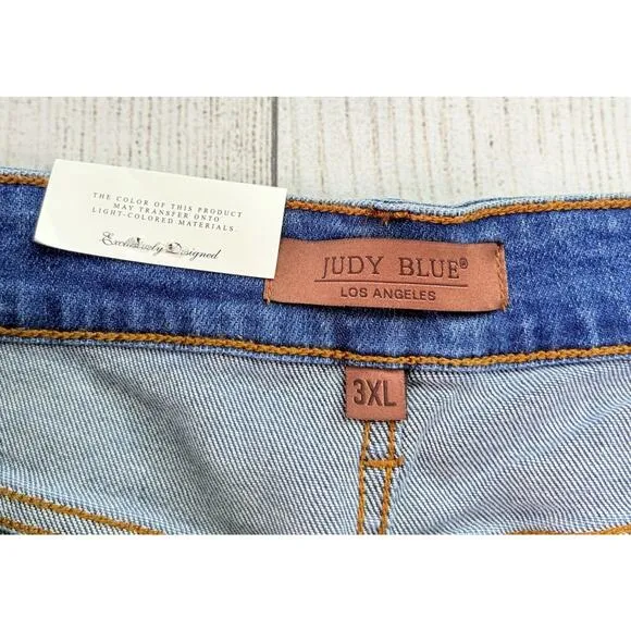 Judy Blue High Rise Embroidered Pocket Cut Off Shorts Light Denim Size 3XL