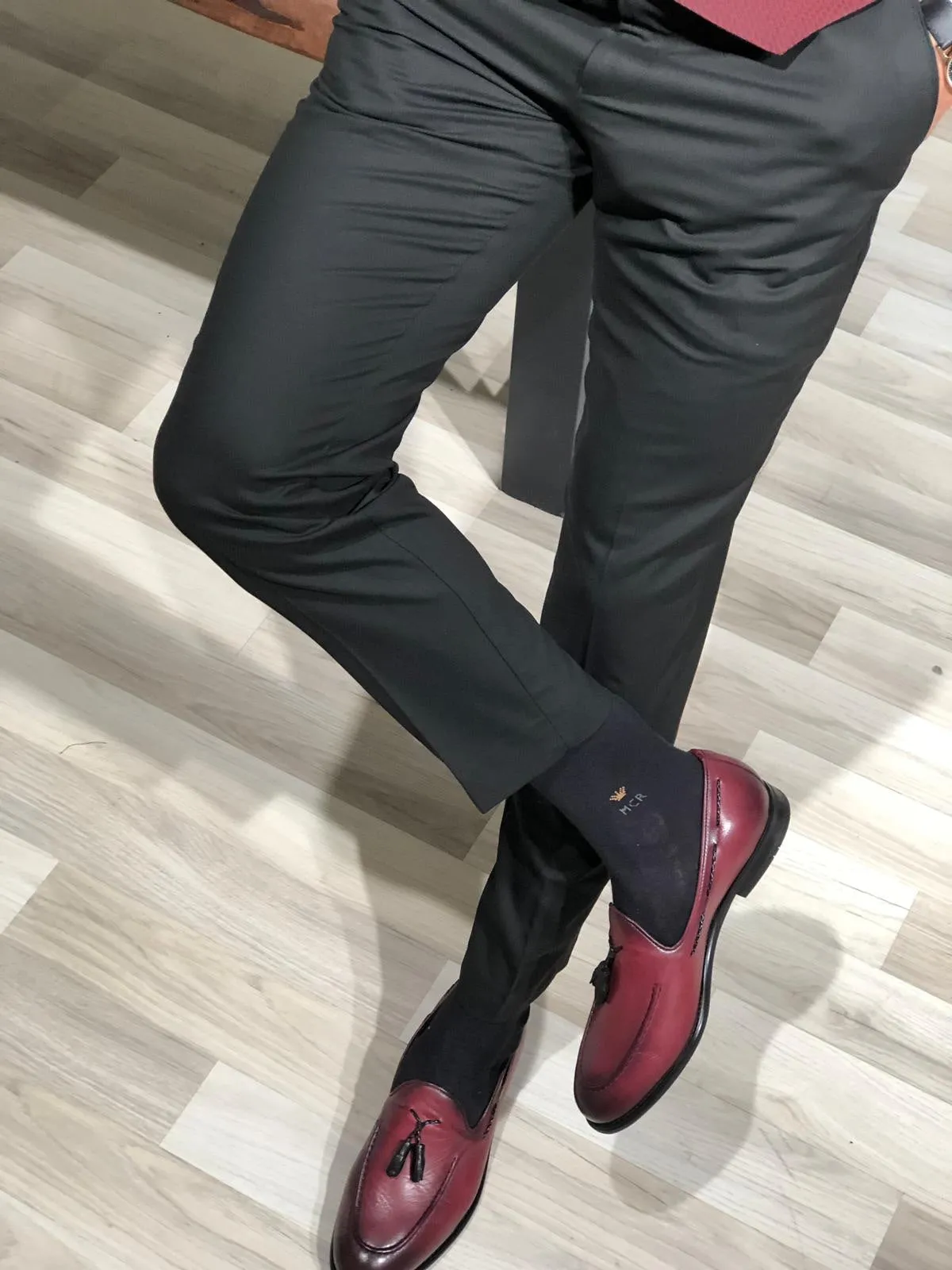 Knot Black Soft Fabrics Slim Fit Pants