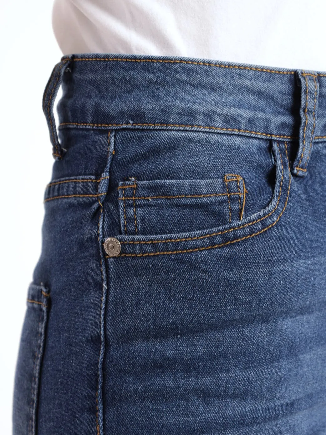 Ladies Hi-Rise Pedal Pusher Short - Light Wash