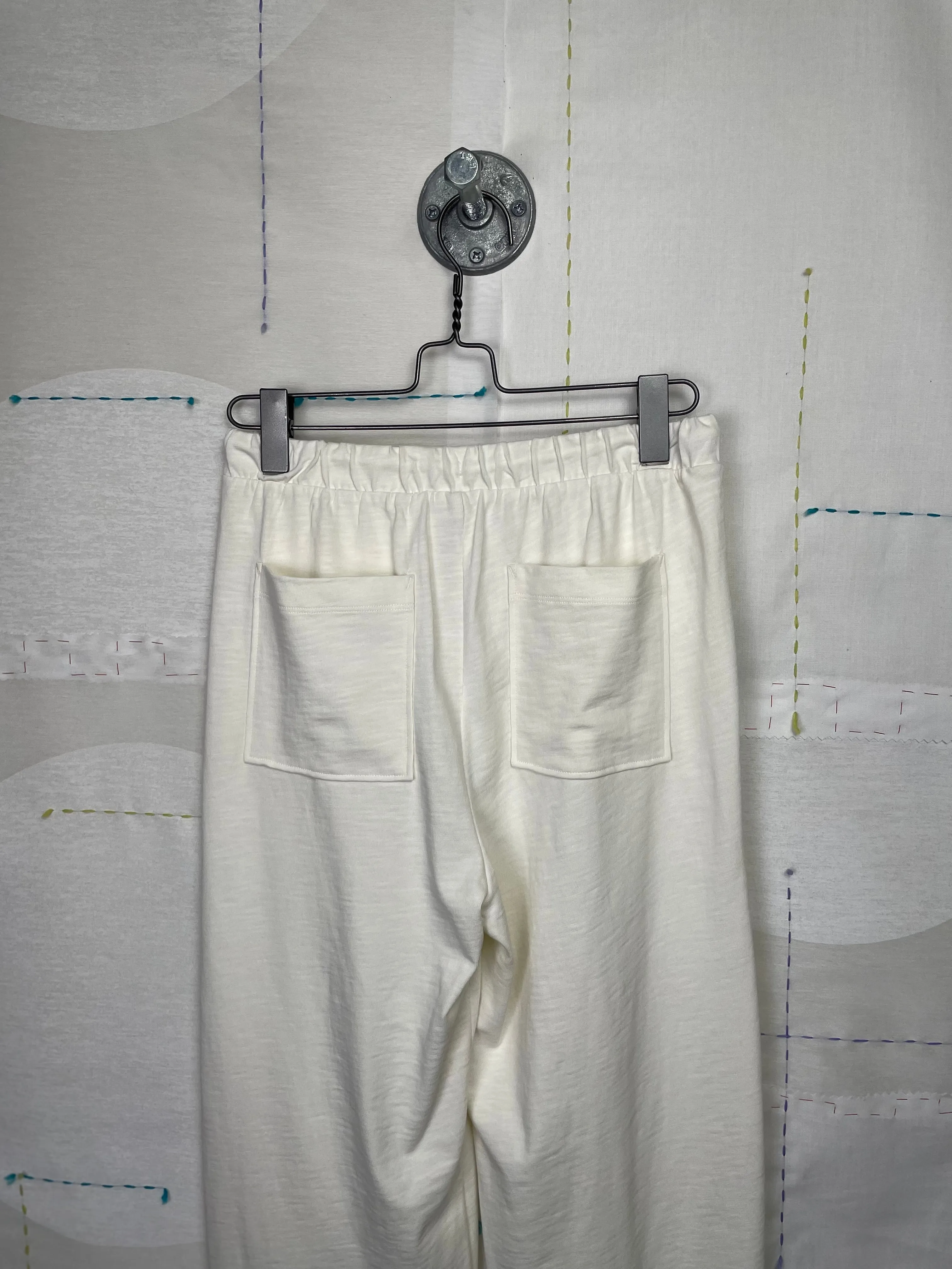 Lilla P.  ~  Cropped Pull On Pant - Ecru