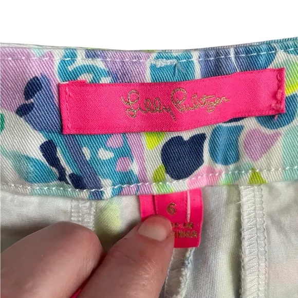 Lilly Pulitzer Callahan Stretch Short Resort White Shell Beach Size 6