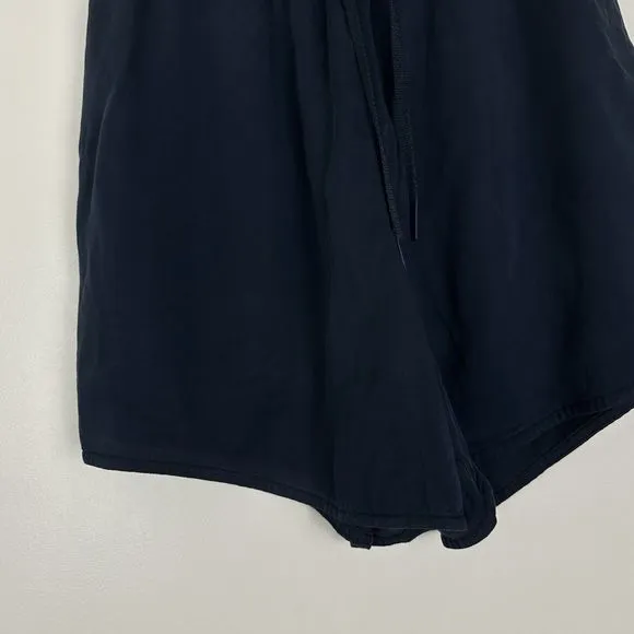 Lululemon Feeling Femme Short 5&quot; navy blue shorts pockets Size 4 Luxtreme Tencel