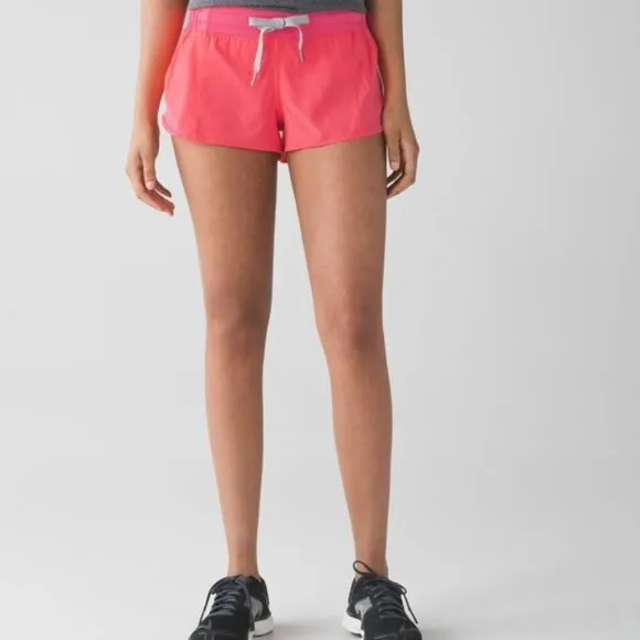 Lululemon Hotty Hot Short Flash Light