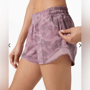 Lululemon Hotty Hot Short II Long 4&quot; Incognito Camo Pink Taupe Multi/Pink Taupe