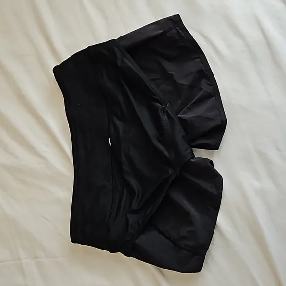 Lululemon Run Times Short *4-way Stretch 4&quot; Black Size 4