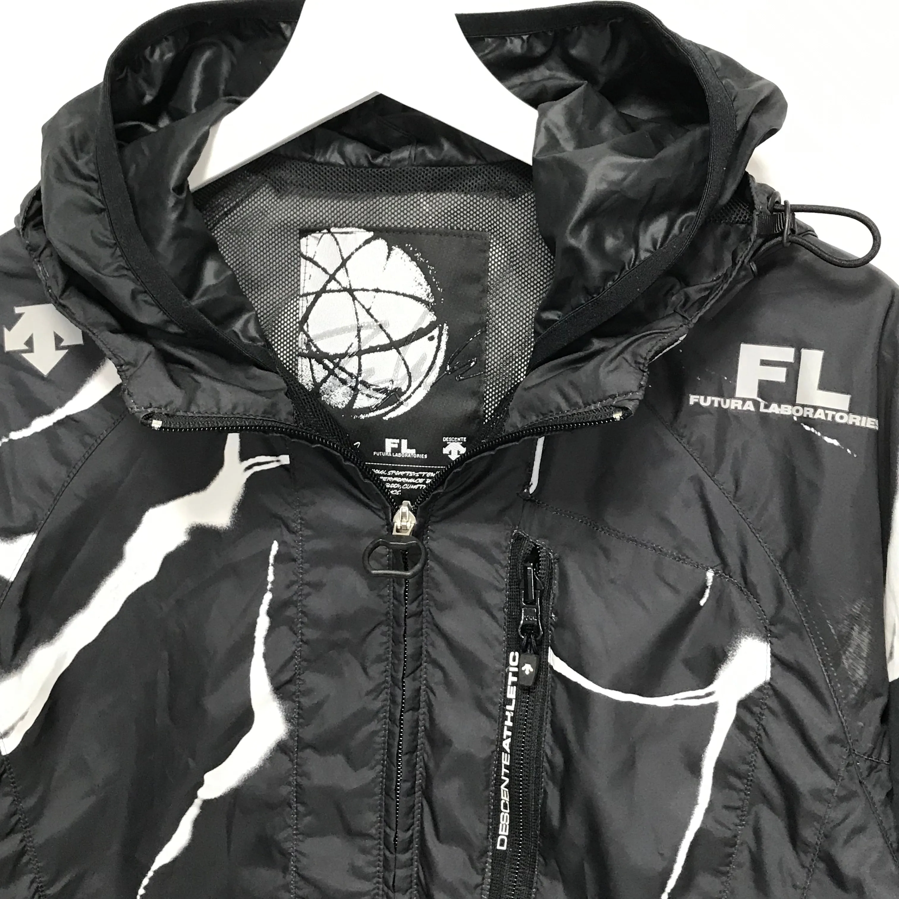 [M] Futura Laboratories x Descente Packable Nylon Hooded Jacket