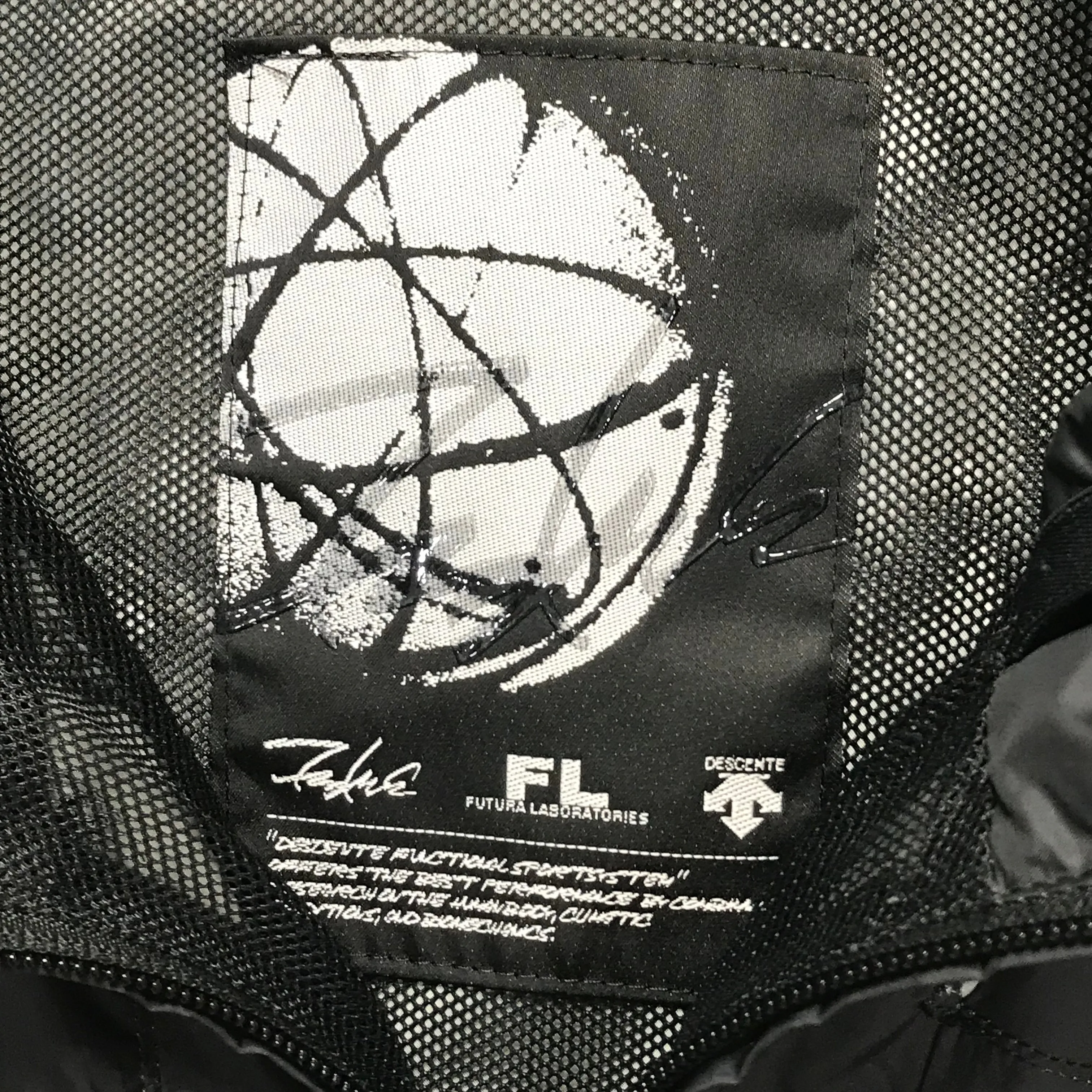 [M] Futura Laboratories x Descente Packable Nylon Hooded Jacket