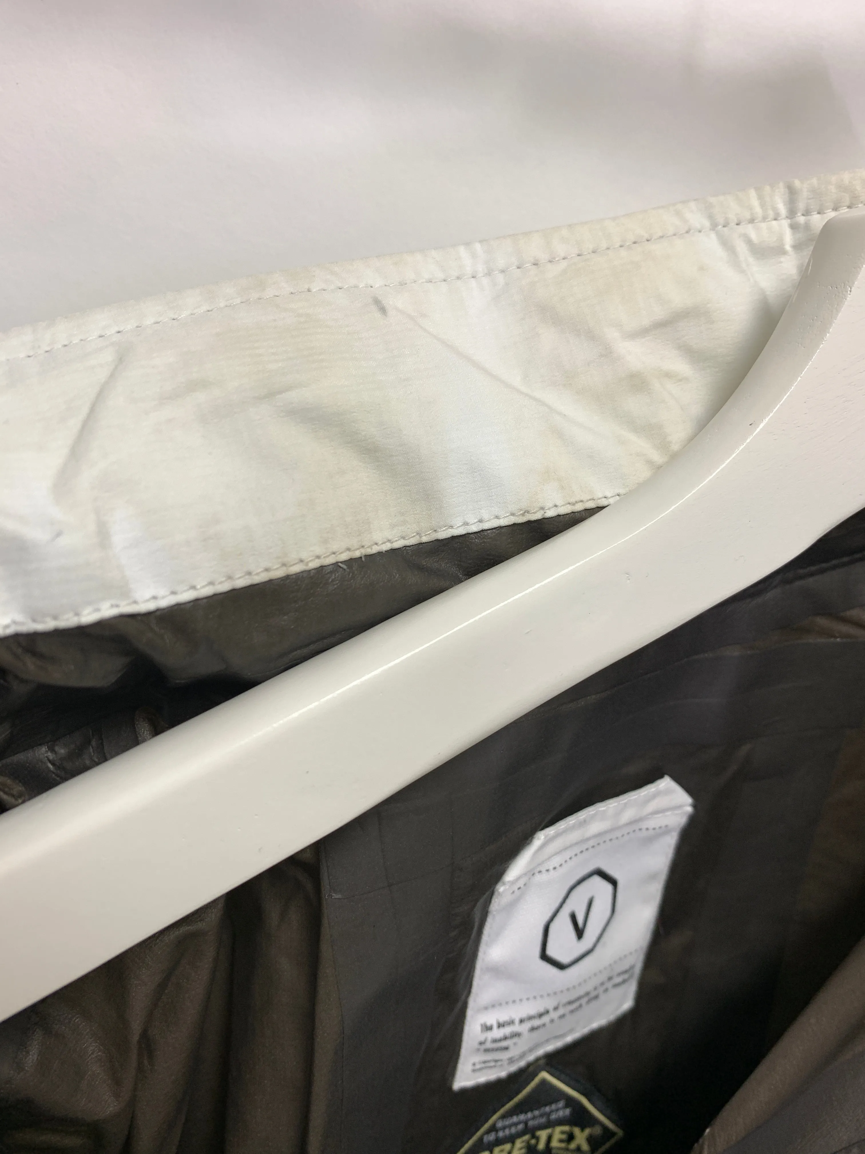 [M] Visvim Ripstop 2.5L Paclite Gore Tex Dado Bickle M-65 Jacket White/Navy