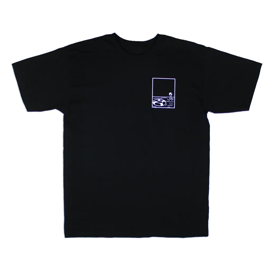 No One is Coming Tee