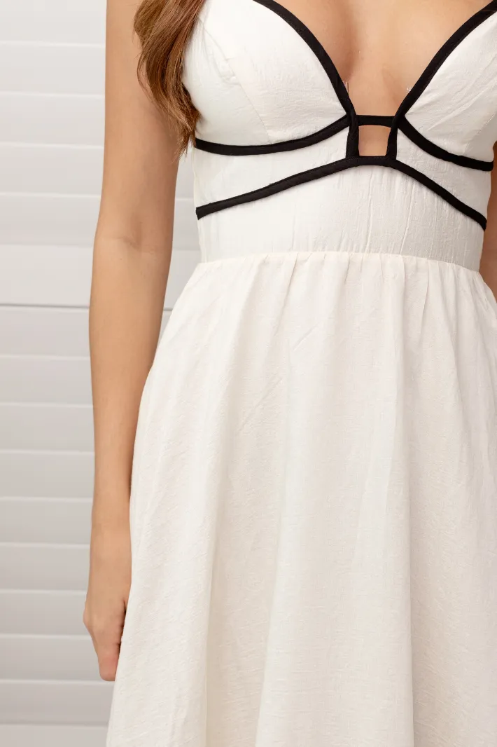 NOEMI FLOWY MAXI DRESS - Beige