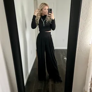 Punchy Little Thing Set - Black