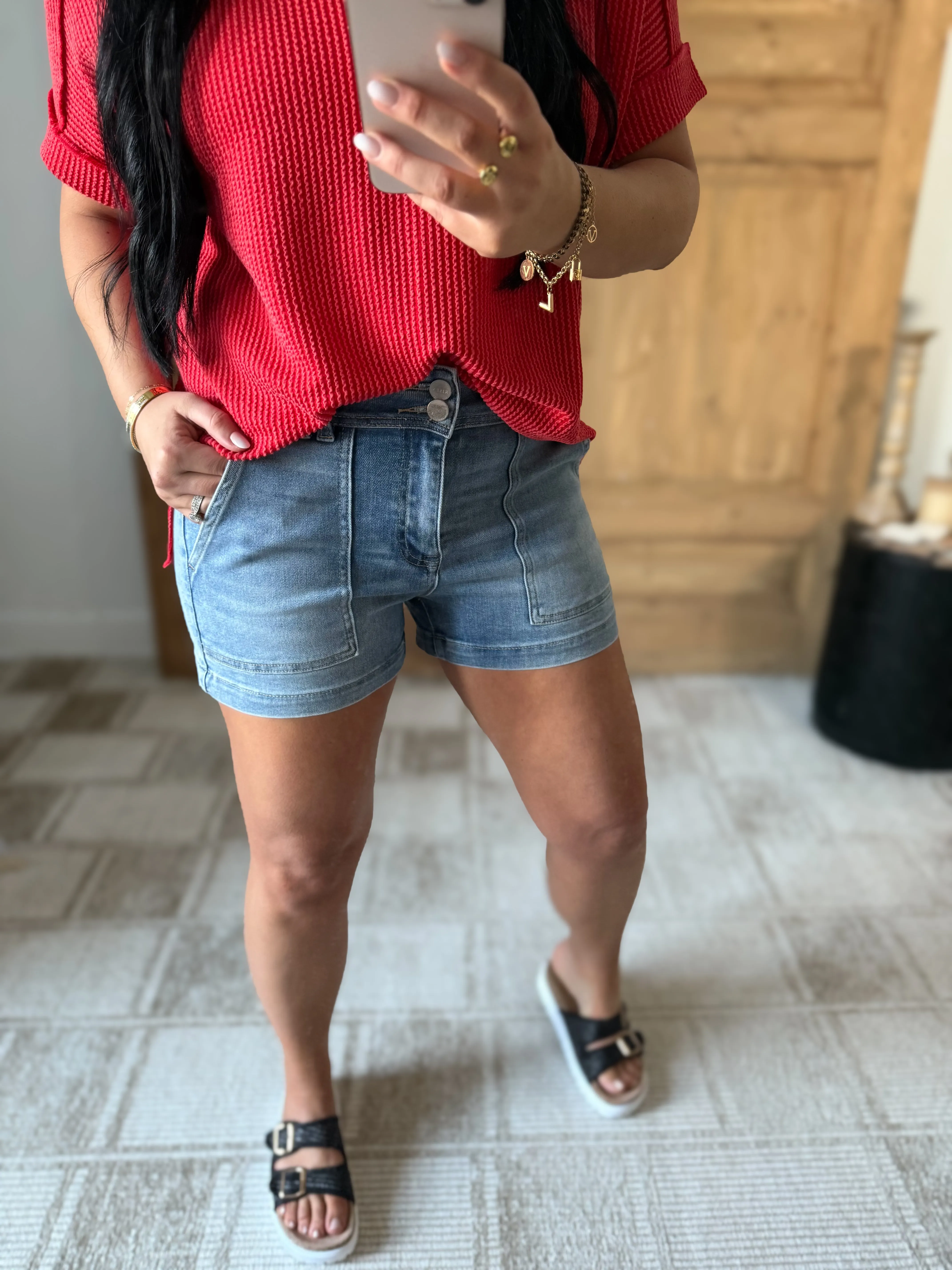 RISEN HIGH RISE PATCHED FRONT POCKET SHORTS LIGHT