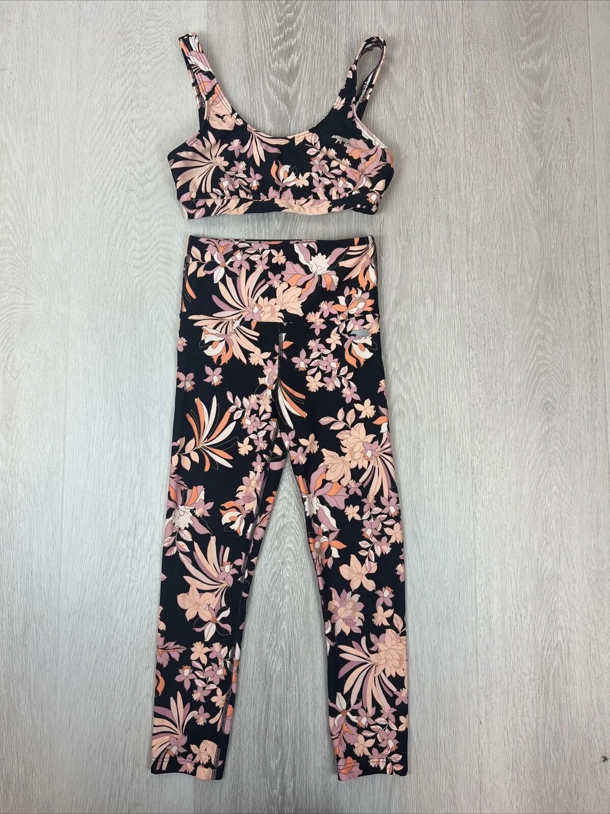Running Bare Womens Sports Bra & Legging Set Size 8-10