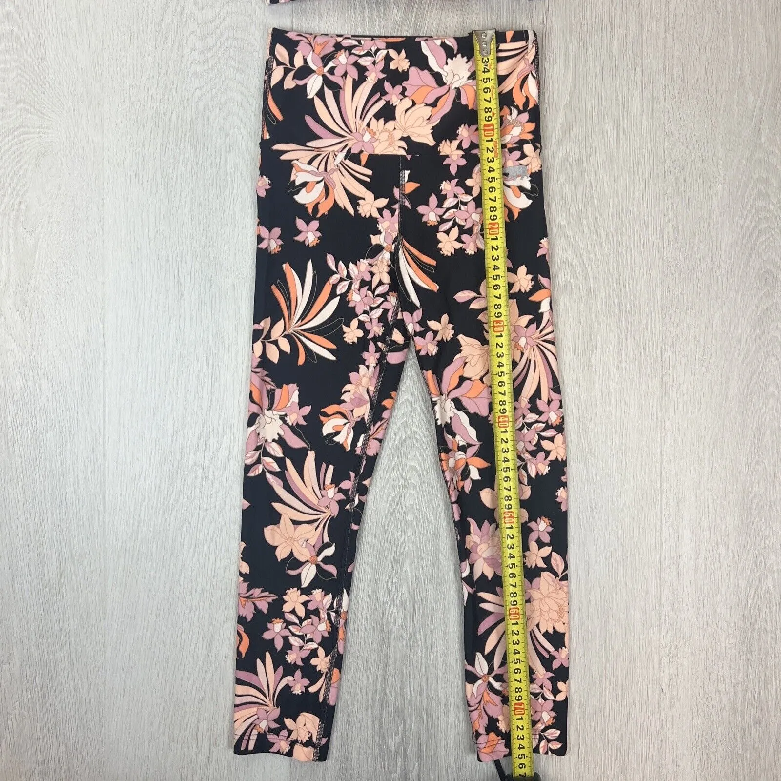 Running Bare Womens Sports Bra & Legging Set Size 8-10