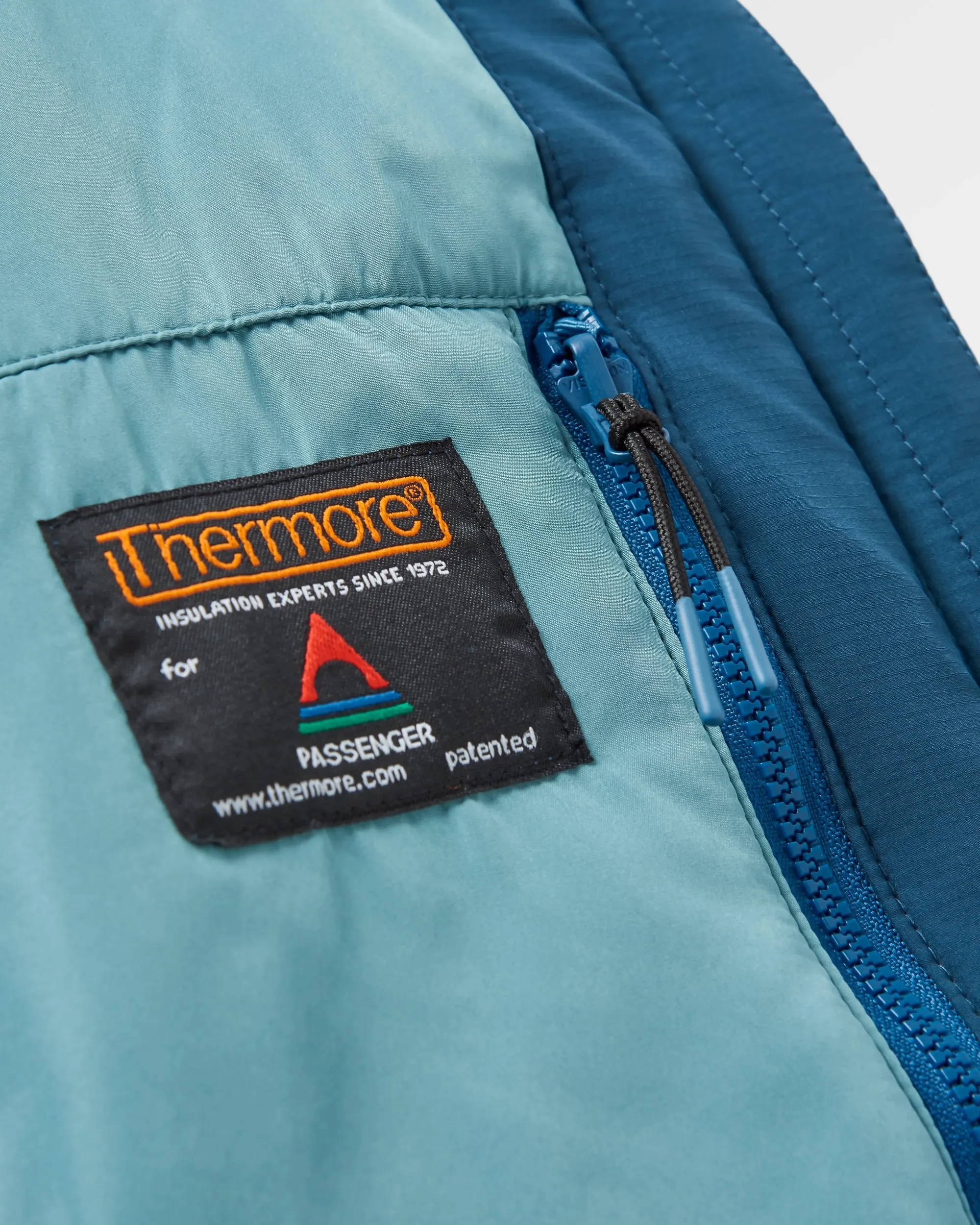Shasta Lightweight Recycled Thermore® Insulated Jacket - Rich Navy/Dark Denim/Arctic