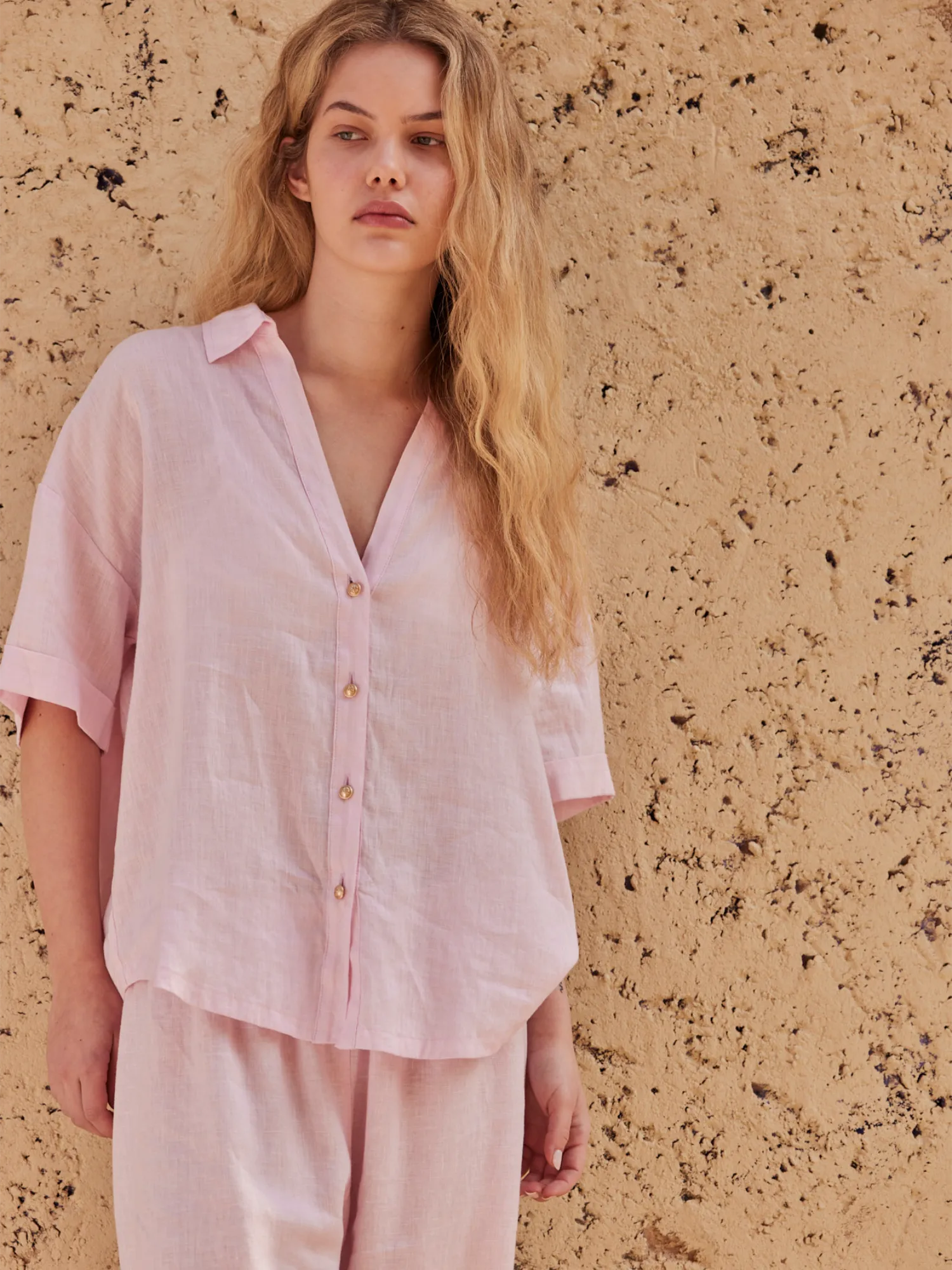 Short cropped linen shirt