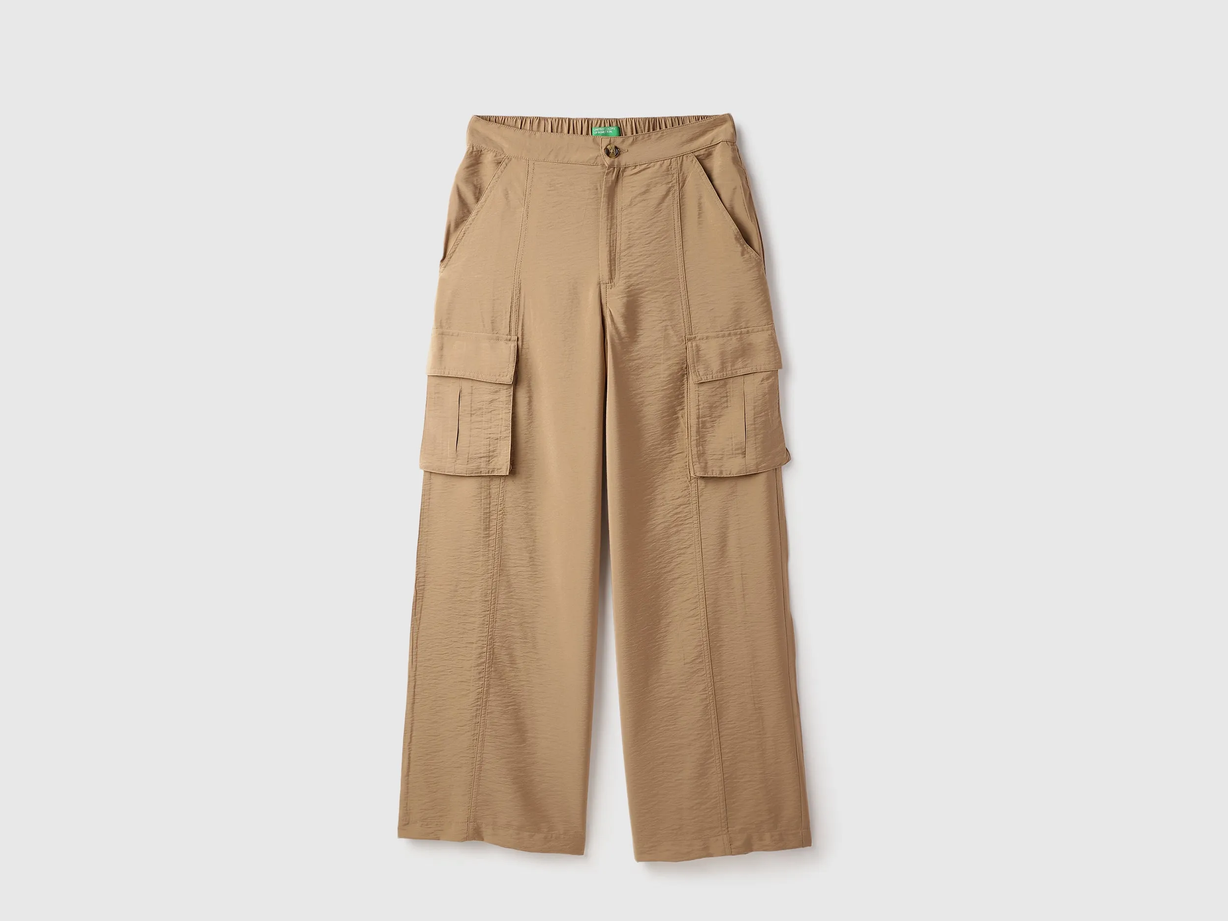 Solid Wide Leg Fit Cargo Pants