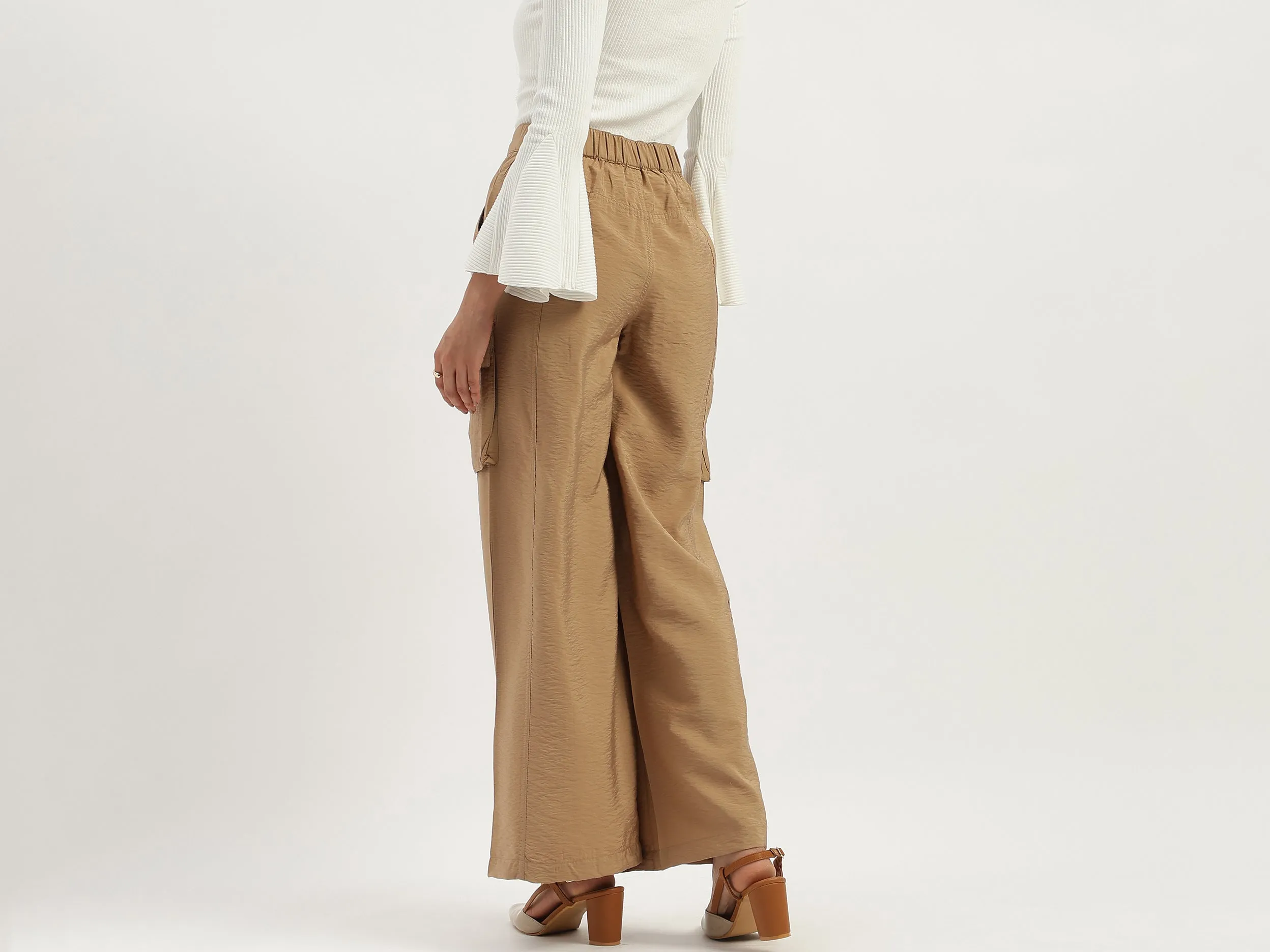 Solid Wide Leg Fit Cargo Pants