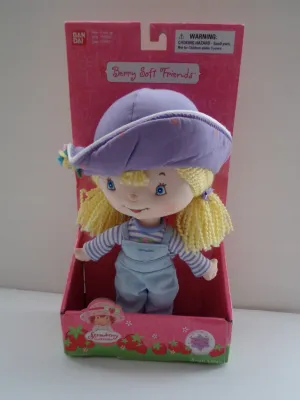 Strawberry Shortcake Berry Soft Friends Angel Cake