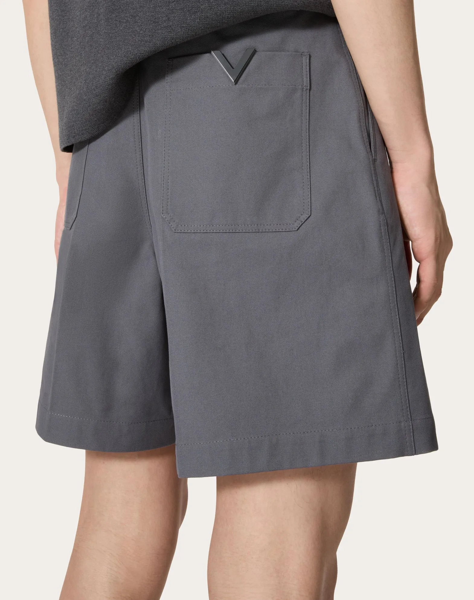 Stretch Cotton Canvas Shorts With Rubberized V-detail