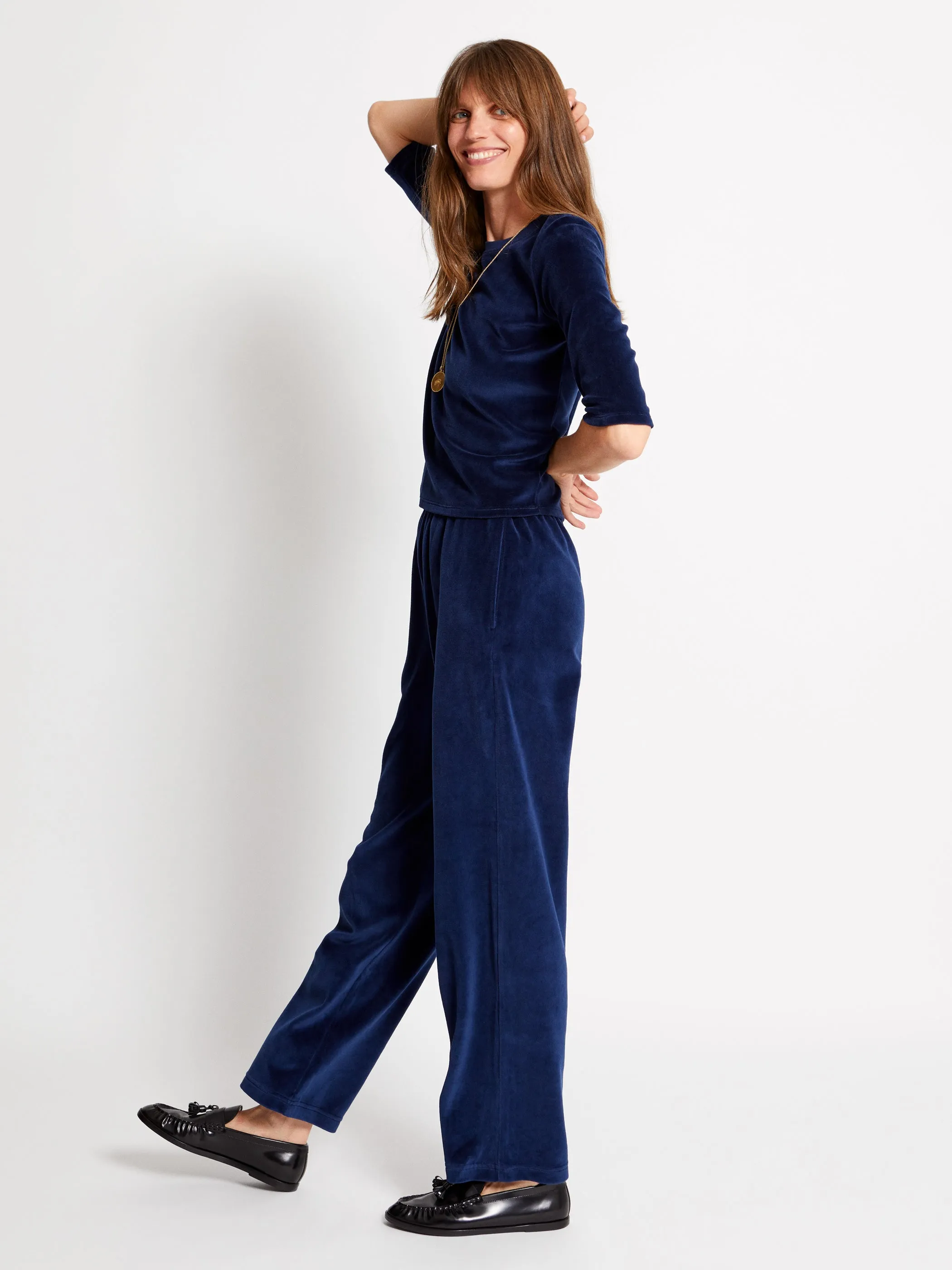 The Anytime Unisex Trackpants in Velour