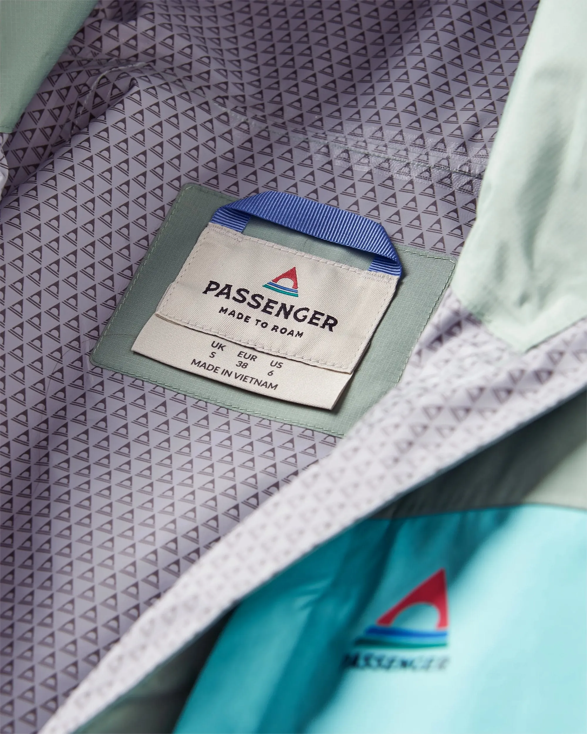 Trailscape Women's Recycled Waterproof Jacket - Pistachio/Lilac Mist/Aqua