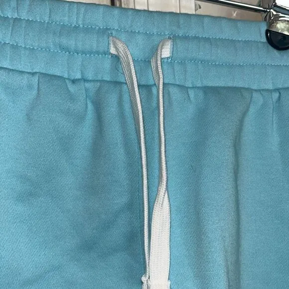 Under Armour Baby Blue Cotton Blend Loose Elastic PullOn Shorts w/ Drawstring-XL
