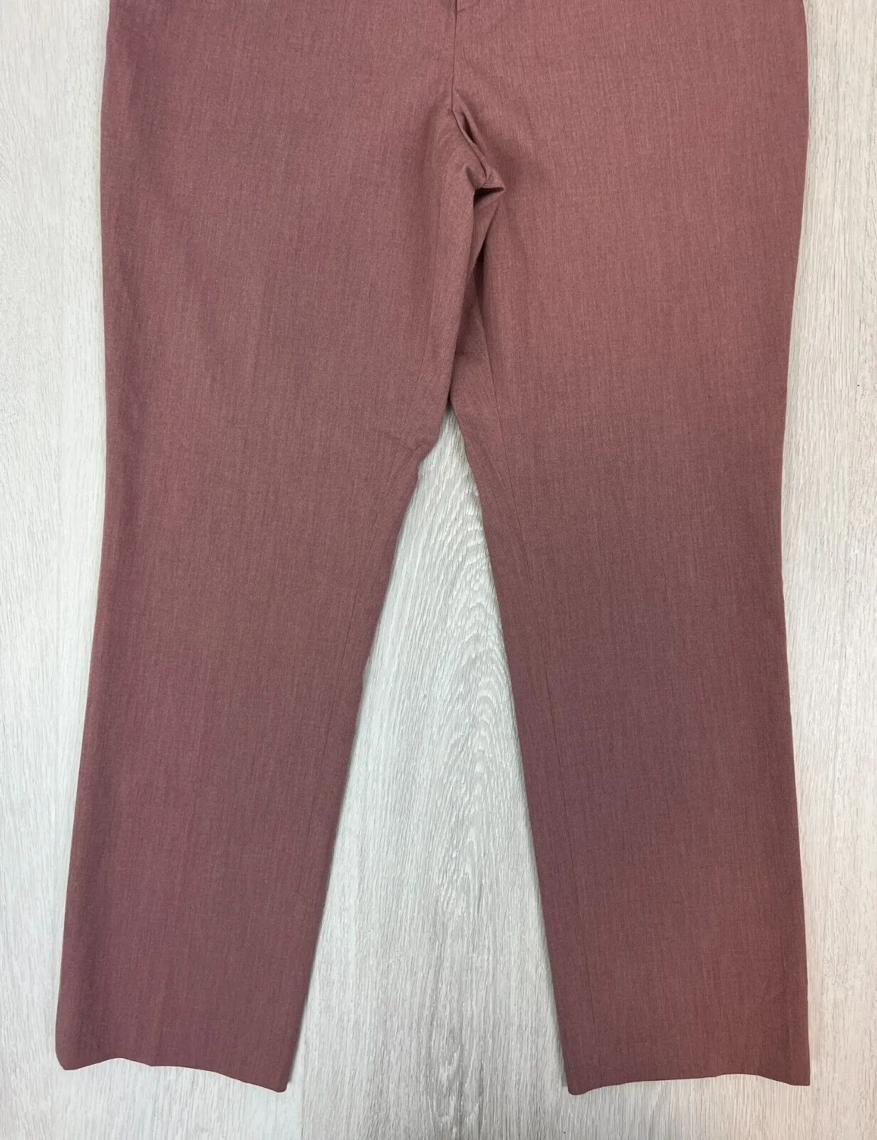 Uniqlo Womens Cropped Dress Pants Size Large (30-31 Inch)