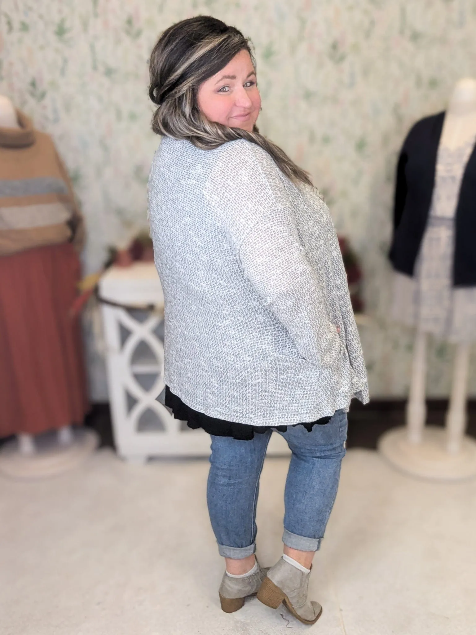 Willow Textured Cardigan w/Pockets in Gray   White