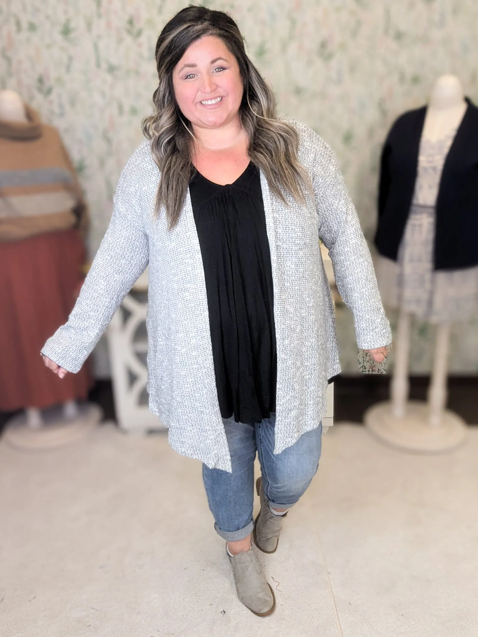 Willow Textured Cardigan w/Pockets in Gray   White