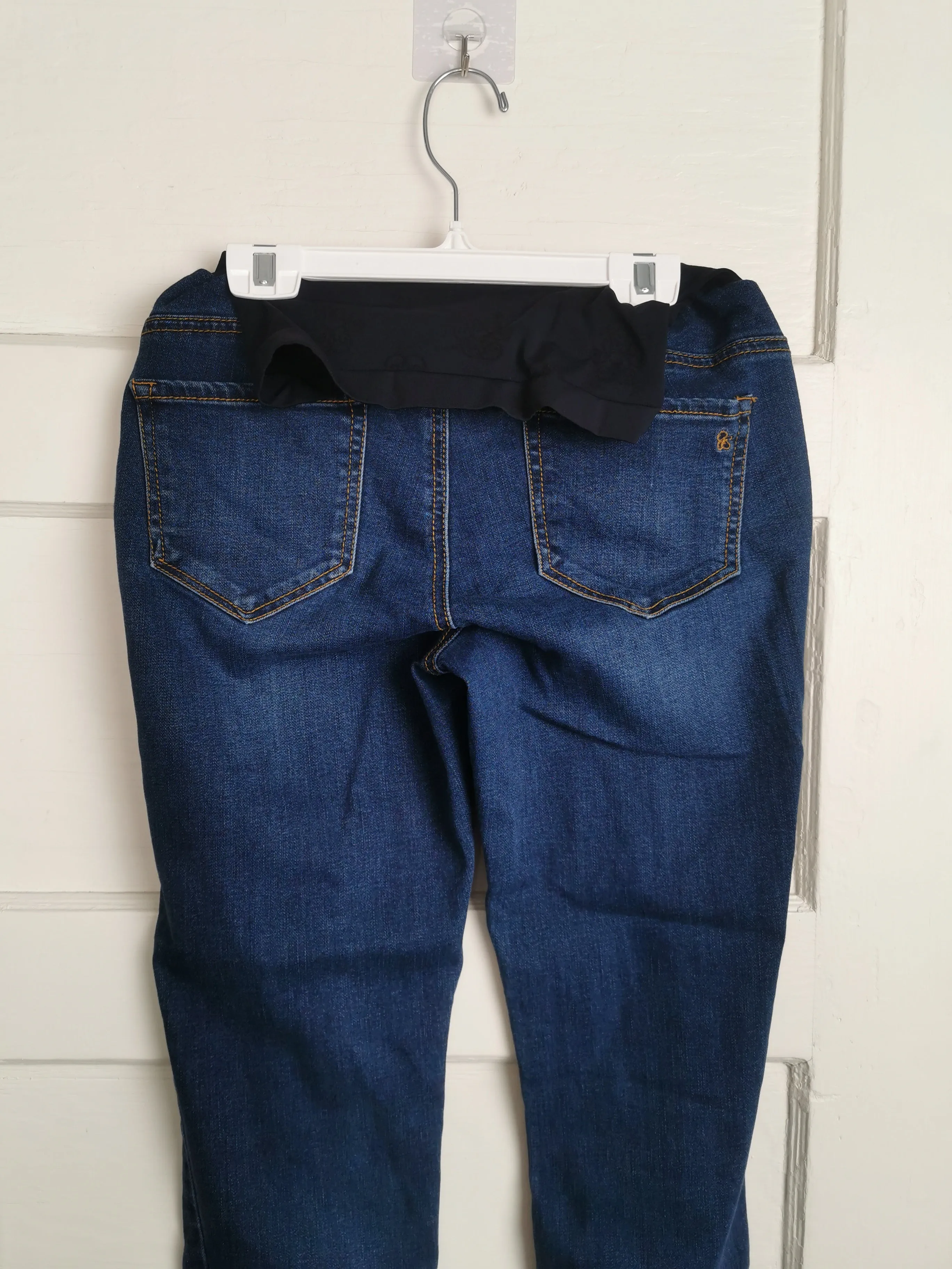 WOMENS SIZE MEDIUM - JESSICA SIMPSON MATERNITY, Cropped Skinny Jeans, Full Belly Panel EUC B11